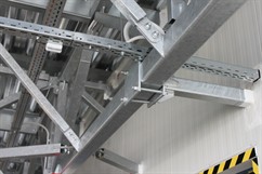 Ocelová konstrukce zastřešení parkovacího domu na pražském letišti